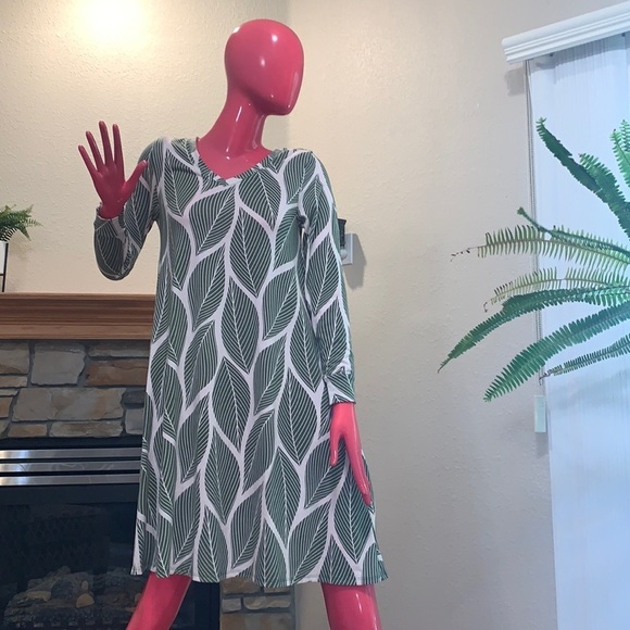 LulaRoe Dress - Picture 2 of 9